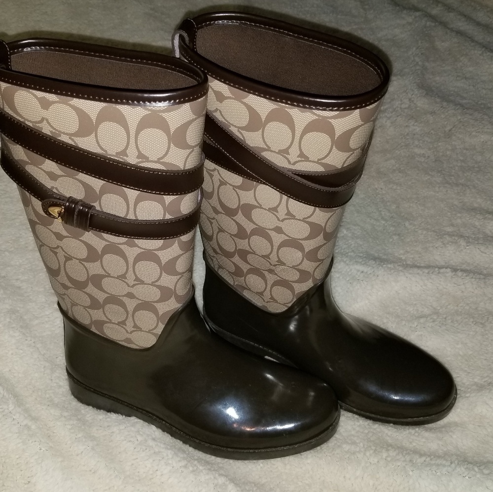 Rain boots